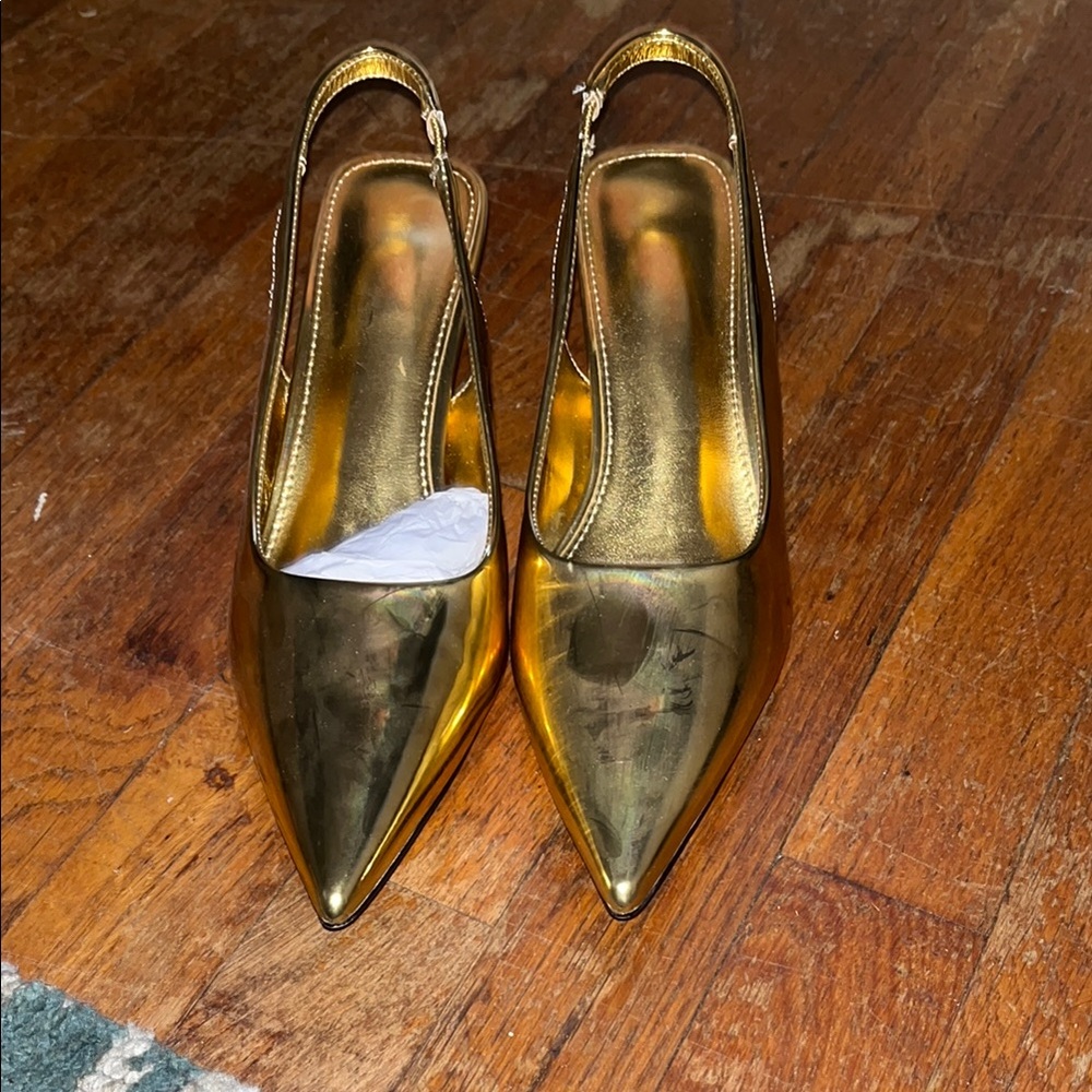 Elegant Gold Pointed Toe Slingback Heels
